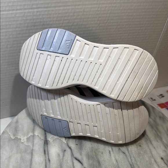 Adidas Black and White Sneakers with Velcro Strap and Cushioned Midsole - Picture 7 of 8